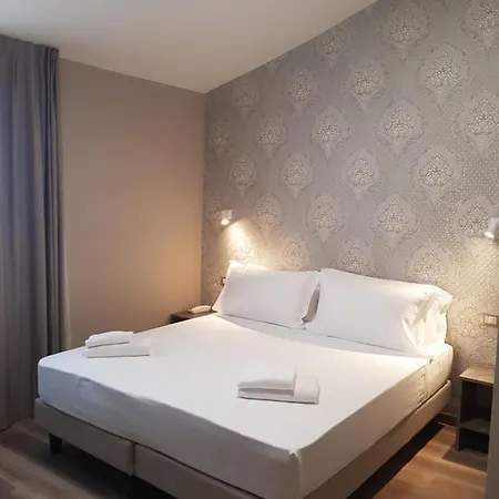 Hotel Della Rosa 3*