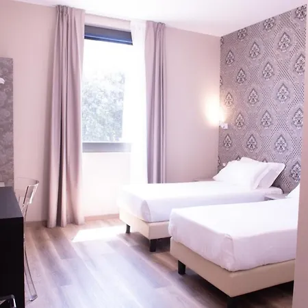 Della Rosa Hotel 3*