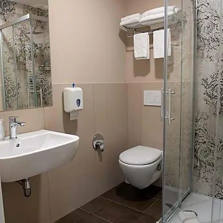 Della Rosa 3* Ancona